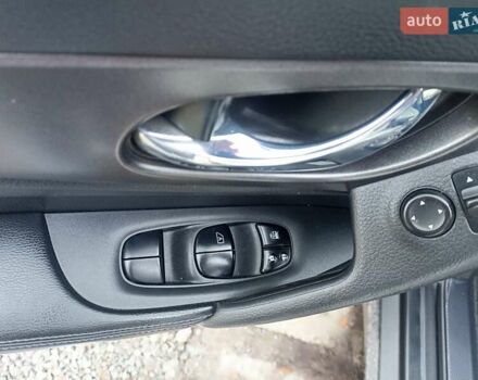 Білий Ніссан Rogue, об'ємом двигуна 2.49 л та пробігом 157 тис. км за 13800 $, фото 26 на Automoto.ua