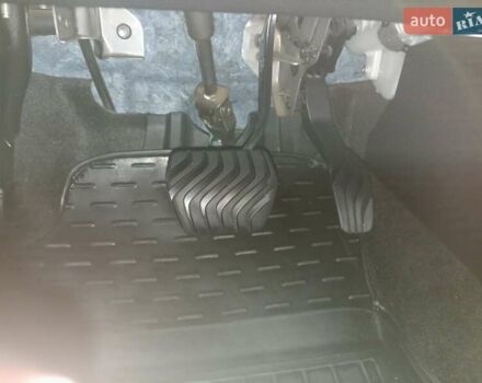 Білий Ніссан Rogue, об'ємом двигуна 2.49 л та пробігом 157 тис. км за 13800 $, фото 13 на Automoto.ua