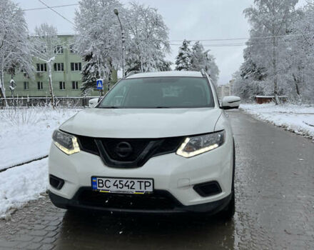Белый Ниссан Rogue, объемом двигателя 2.49 л и пробегом 86 тыс. км за 11700 $, фото 3 на Automoto.ua