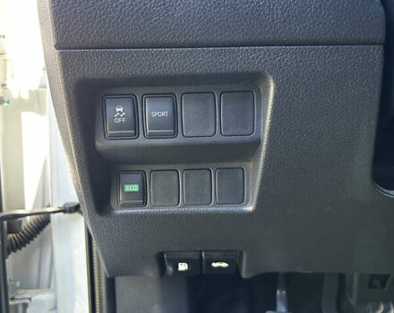 Білий Ніссан Rogue, об'ємом двигуна 2.49 л та пробігом 123 тис. км за 13200 $, фото 21 на Automoto.ua