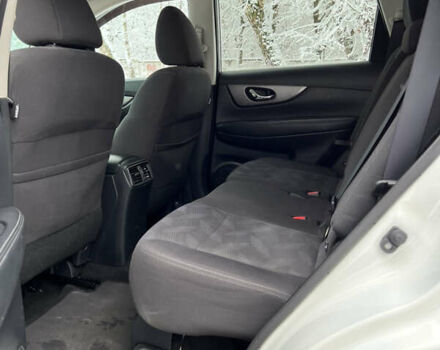 Белый Ниссан Rogue, объемом двигателя 2.49 л и пробегом 86 тыс. км за 11700 $, фото 12 на Automoto.ua