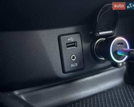 Білий Ніссан Rogue, об'ємом двигуна 2.5 л та пробігом 220 тис. км за 12000 $, фото 43 на Automoto.ua