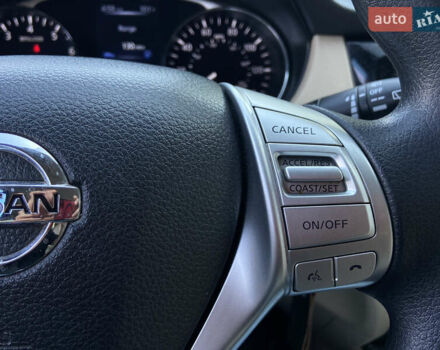 Білий Ніссан Rogue, об'ємом двигуна 2.49 л та пробігом 140 тис. км за 12999 $, фото 11 на Automoto.ua