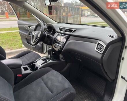 Белый Ниссан Rogue, объемом двигателя 2.5 л и пробегом 130 тыс. км за 11999 $, фото 23 на Automoto.ua