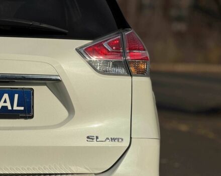 Белый Ниссан Rogue, объемом двигателя 2.5 л и пробегом 112 тыс. км за 15000 $, фото 9 на Automoto.ua