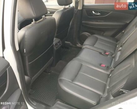 Белый Ниссан Rogue, объемом двигателя 2.49 л и пробегом 115 тыс. км за 14900 $, фото 9 на Automoto.ua