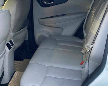 Білий Ніссан Rogue, об'ємом двигуна 2 л та пробігом 61 тис. км за 17690 $, фото 22 на Automoto.ua