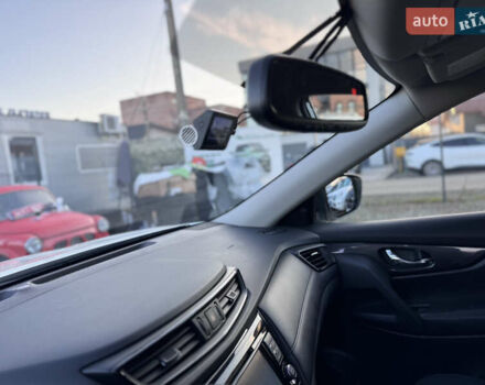 Белый Ниссан Rogue, объемом двигателя 2.5 л и пробегом 151 тыс. км за 14300 $, фото 34 на Automoto.ua