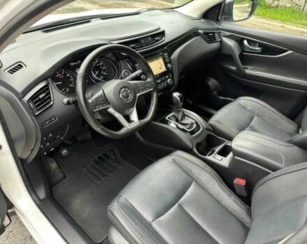 Белый Ниссан Rogue, объемом двигателя 2 л и пробегом 60 тыс. км за 3100 $, фото 7 на Automoto.ua