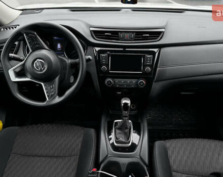 Белый Ниссан Rogue, объемом двигателя 2.5 л и пробегом 120 тыс. км за 13900 $, фото 10 на Automoto.ua