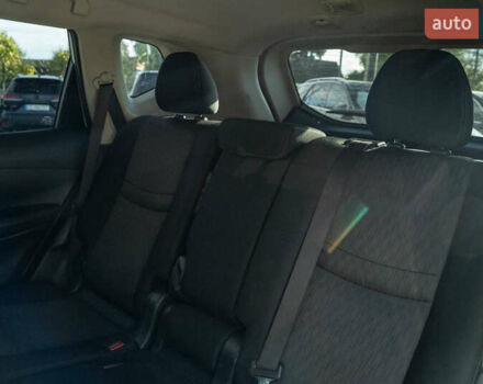 Белый Ниссан Rogue, объемом двигателя 2.49 л и пробегом 132 тыс. км за 14900 $, фото 29 на Automoto.ua