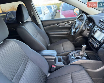 Белый Ниссан Rogue, объемом двигателя 2.5 л и пробегом 151 тыс. км за 14300 $, фото 49 на Automoto.ua