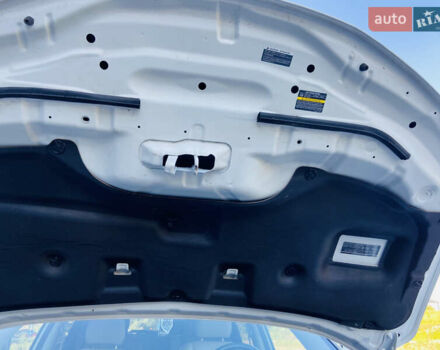 Белый Ниссан Rogue, объемом двигателя 2.5 л и пробегом 128 тыс. км за 16900 $, фото 34 на Automoto.ua