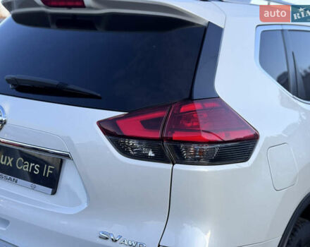 Белый Ниссан Rogue, объемом двигателя 2.5 л и пробегом 151 тыс. км за 14300 $, фото 12 на Automoto.ua