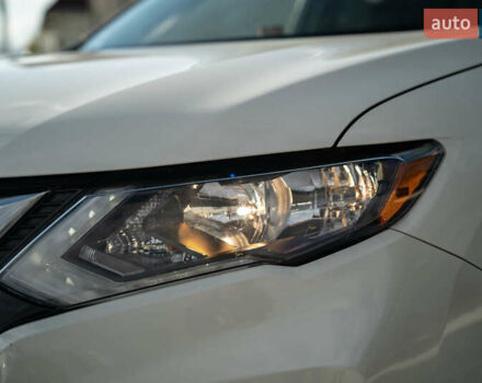 Белый Ниссан Rogue, объемом двигателя 2.49 л и пробегом 132 тыс. км за 14900 $, фото 11 на Automoto.ua