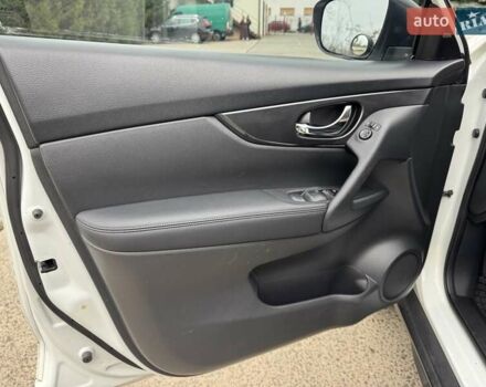 Белый Ниссан Rogue, объемом двигателя 2.49 л и пробегом 88 тыс. км за 14200 $, фото 17 на Automoto.ua