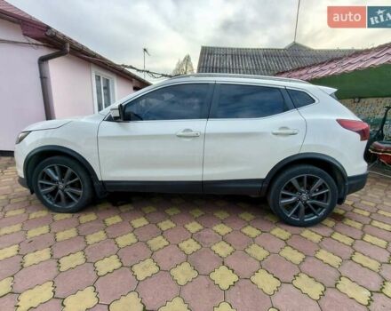 Білий Ніссан Rogue, об'ємом двигуна 2 л та пробігом 134 тис. км за 15300 $, фото 6 на Automoto.ua