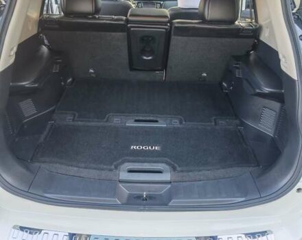 Белый Ниссан Rogue, объемом двигателя 2.49 л и пробегом 140 тыс. км за 15499 $, фото 16 на Automoto.ua