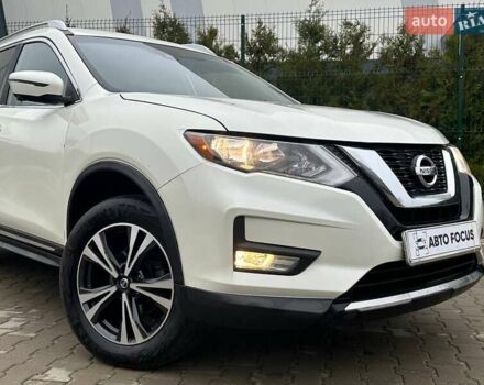 Белый Ниссан Rogue, объемом двигателя 2.49 л и пробегом 112 тыс. км за 13690 $, фото 3 на Automoto.ua