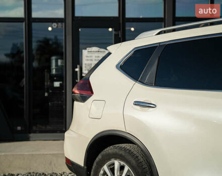 Белый Ниссан Rogue, объемом двигателя 2.49 л и пробегом 132 тыс. км за 14900 $, фото 7 на Automoto.ua
