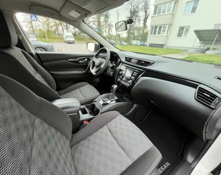Белый Ниссан Rogue, объемом двигателя 2 л и пробегом 76 тыс. км за 14900 $, фото 7 на Automoto.ua