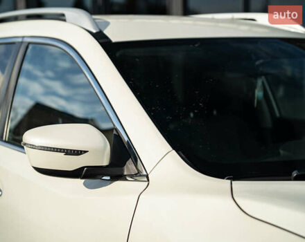 Белый Ниссан Rogue, объемом двигателя 2.49 л и пробегом 132 тыс. км за 14900 $, фото 8 на Automoto.ua