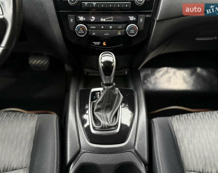 Белый Ниссан Rogue, объемом двигателя 2.49 л и пробегом 133 тыс. км за 13900 $, фото 47 на Automoto.ua