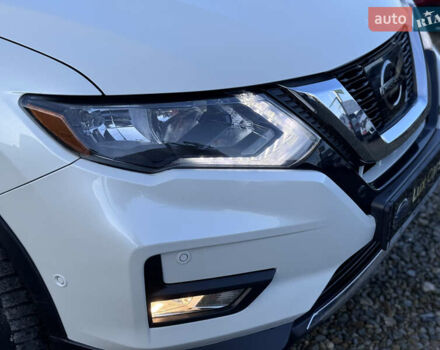 Белый Ниссан Rogue, объемом двигателя 2.5 л и пробегом 151 тыс. км за 14300 $, фото 20 на Automoto.ua