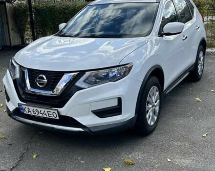 Ниссан Rogue 2017 в Киеве на Automoto.ua Белый Ниссан Rogue, объемом двигателя 2.49 л и пробегом 119 тыс. км за 13952 $, фото 1 на Automoto.ua