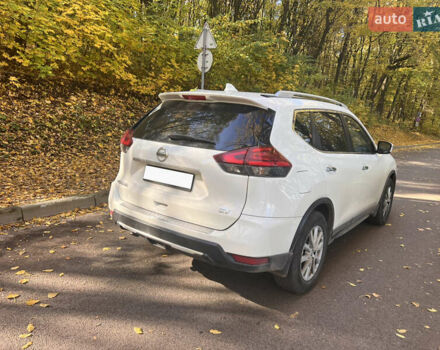 Белый Ниссан Rogue, объемом двигателя 2.49 л и пробегом 89 тыс. км за 16900 $, фото 4 на Automoto.ua