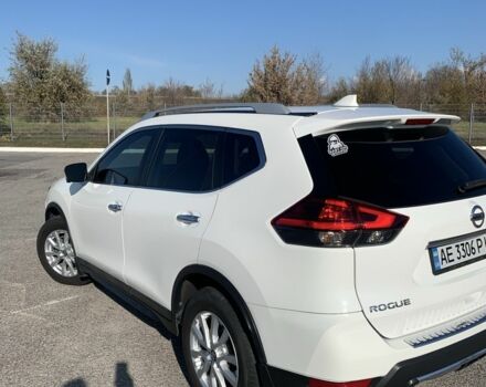 Белый Ниссан Rogue, объемом двигателя 2.5 л и пробегом 105 тыс. км за 15000 $, фото 1 на Automoto.ua