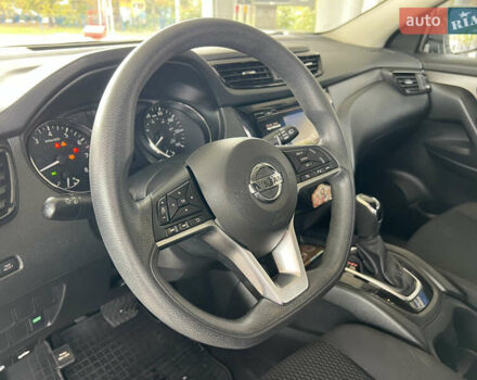 Белый Ниссан Rogue, объемом двигателя 2 л и пробегом 114 тыс. км за 14299 $, фото 7 на Automoto.ua