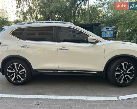 Білий Ніссан Rogue, об'ємом двигуна 2.5 л та пробігом 135 тис. км за 16500 $, фото 1 на Automoto.ua