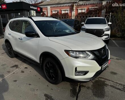 Белый Ниссан Rogue, объемом двигателя 2.5 л и пробегом 178 тыс. км за 14680 $, фото 2 на Automoto.ua