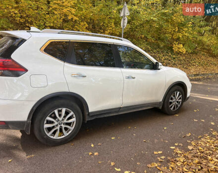 Белый Ниссан Rogue, объемом двигателя 2.49 л и пробегом 89 тыс. км за 16900 $, фото 5 на Automoto.ua