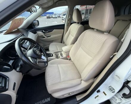 Белый Ниссан Rogue, объемом двигателя 2.5 л и пробегом 119 тыс. км за 12800 $, фото 12 на Automoto.ua