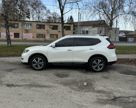 Белый Ниссан Rogue, объемом двигателя 2.49 л и пробегом 107 тыс. км за 16800 $, фото 6 на Automoto.ua