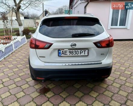Білий Ніссан Rogue, об'ємом двигуна 2 л та пробігом 134 тис. км за 15300 $, фото 4 на Automoto.ua