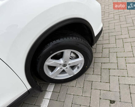 Білий Ніссан Rogue, об'ємом двигуна 2.5 л та пробігом 151 тис. км за 12950 $, фото 43 на Automoto.ua