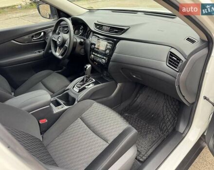 Белый Ниссан Rogue, объемом двигателя 2.49 л и пробегом 88 тыс. км за 14200 $, фото 21 на Automoto.ua