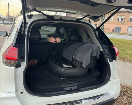 Белый Ниссан Rogue, объемом двигателя 2.49 л и пробегом 107 тыс. км за 16800 $, фото 7 на Automoto.ua