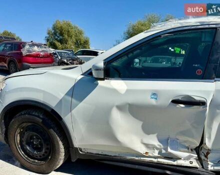 Белый Ниссан Rogue, объемом двигателя 2.49 л и пробегом 85 тыс. км за 7000 $, фото 9 на Automoto.ua