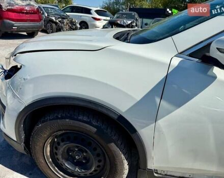 Белый Ниссан Rogue, объемом двигателя 2.49 л и пробегом 85 тыс. км за 7000 $, фото 11 на Automoto.ua