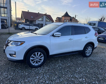 Белый Ниссан Rogue, объемом двигателя 2.5 л и пробегом 151 тыс. км за 14300 $, фото 3 на Automoto.ua