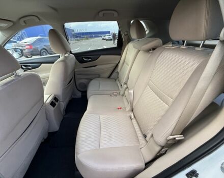 Белый Ниссан Rogue, объемом двигателя 2.5 л и пробегом 119 тыс. км за 12800 $, фото 11 на Automoto.ua