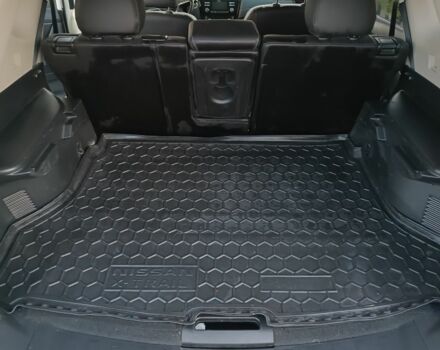 Білий Ніссан Rogue, об'ємом двигуна 2.5 л та пробігом 145 тис. км за 14500 $, фото 6 на Automoto.ua