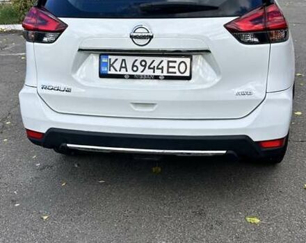 Ниссан Rogue 2017 в Киеве на Automoto.ua Белый Ниссан Rogue, объемом двигателя 2.49 л и пробегом 119 тыс. км за 13952 $, фото 11 на Automoto.ua