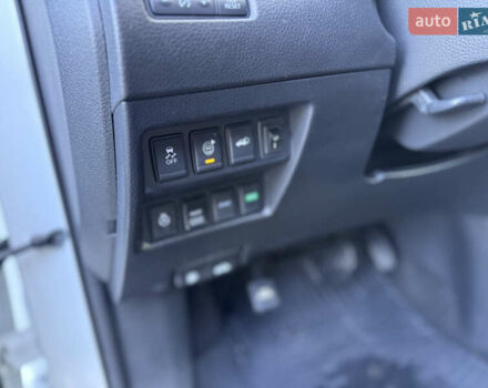 Белый Ниссан Rogue, объемом двигателя 2.5 л и пробегом 151 тыс. км за 14300 $, фото 29 на Automoto.ua