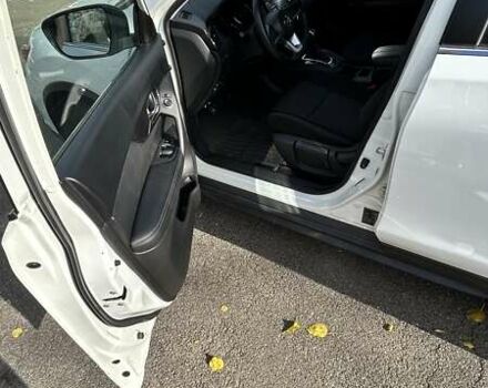 Ниссан Rogue 2017 в Киеве на Automoto.ua Белый Ниссан Rogue, объемом двигателя 2.49 л и пробегом 119 тыс. км за 13952 $, фото 4 на Automoto.ua