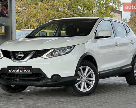 Белый Ниссан Rogue, объемом двигателя 2 л и пробегом 114 тыс. км за 14299 $, фото 2 на Automoto.ua